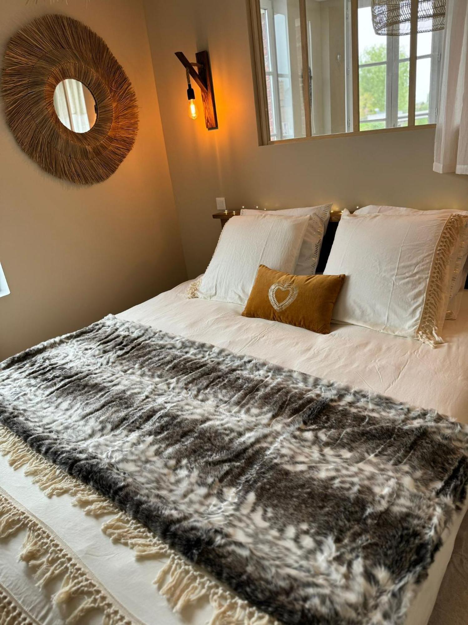 Duplex Safari Jusqu'A 4 Personnes, Spa, Cinema Et Lit Sous Les Arbres, Day Use, 10 Min Centre アミアン エクステリア 写真